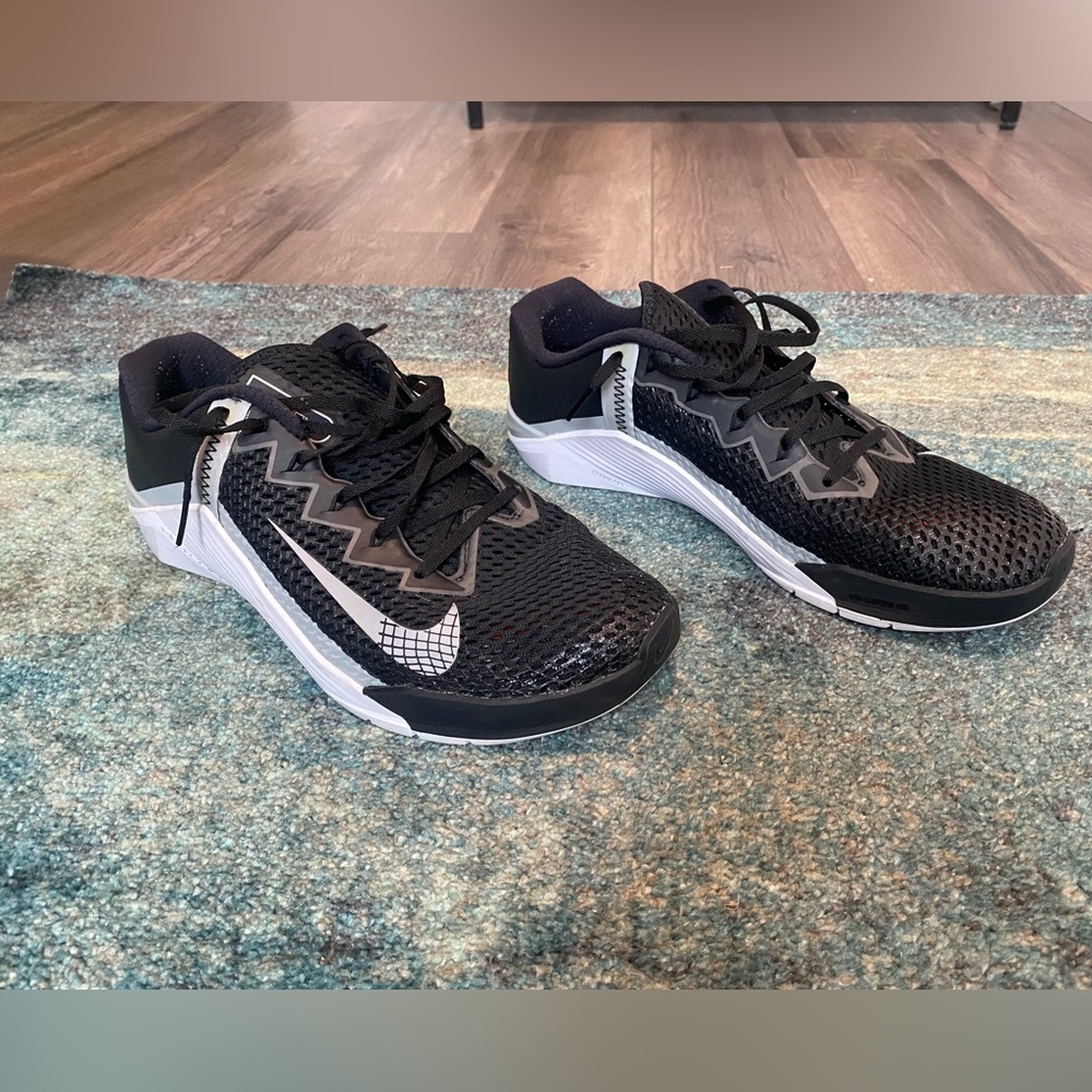 Nike Metcon men’s athletic shoes